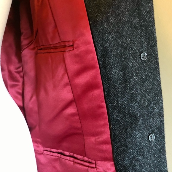 Hand-Tailored Custom Wool Coat - Picture 7 of 9
